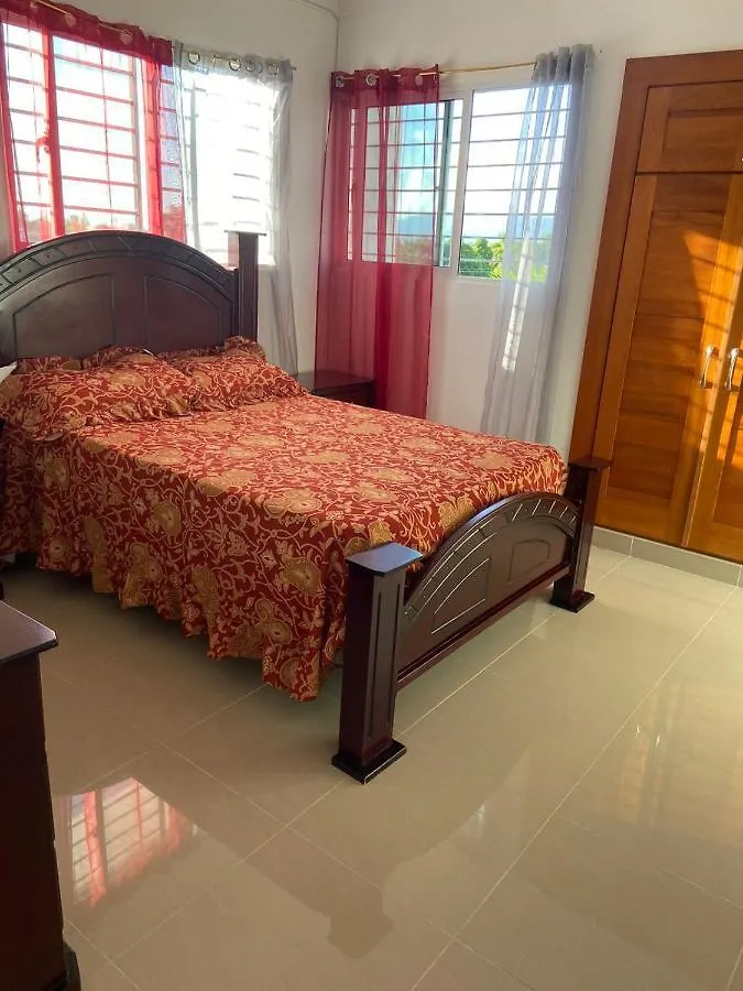 شقة سانتياغو دي لوس كاباليروس  في Residencial Jose B Gutierrez Dorado Ll